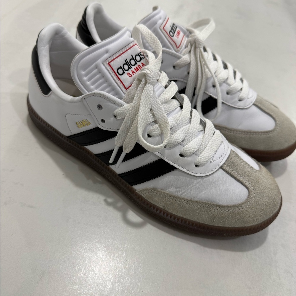 adidas Samba women’s White Black Gum-Trim Sneakers